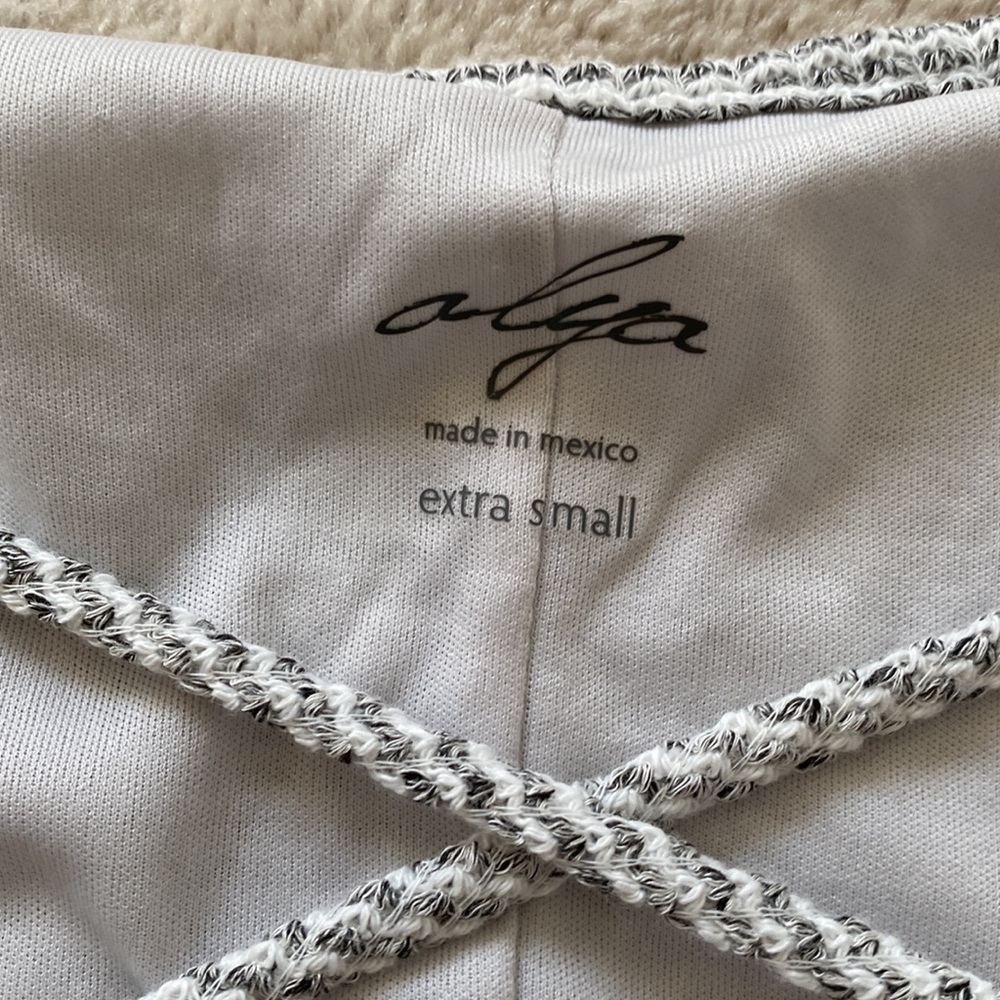 🥭 (4 for $15) Light gray Dress Alya - Picture 7 of 10